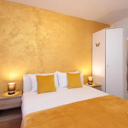 Panorama By El-pi Tours Pensión Malinska