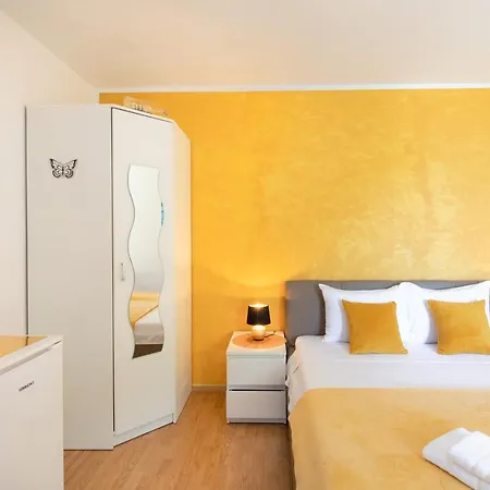 Panorama By El-pi Tours Malinska