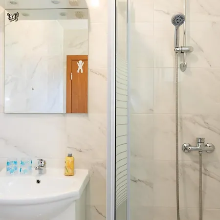 Panorama By El-pi Tours Pensión Malinska