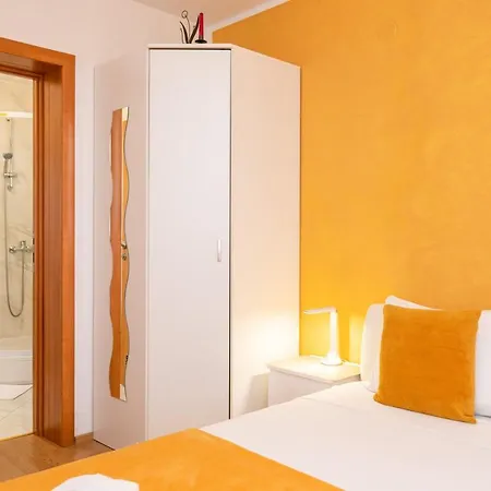 Pensión Panorama By El-pi Tours 3*