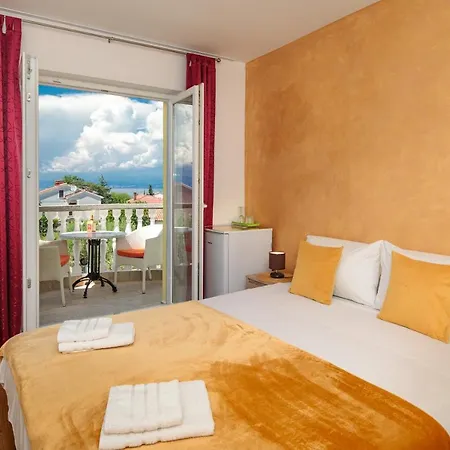 Panorama By El-pi Tours Малинска