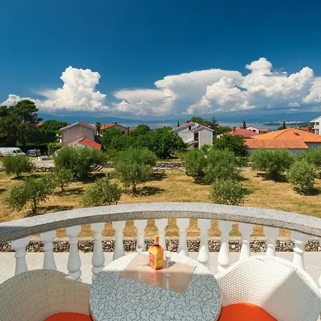 Panorama By El-pi Tours Малинска